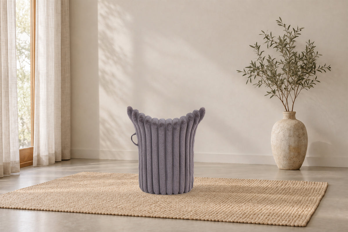 Winter-Edition Hocker „Hug“ Grau | Hohe Ausführung | Sitzhöhe 50 cm