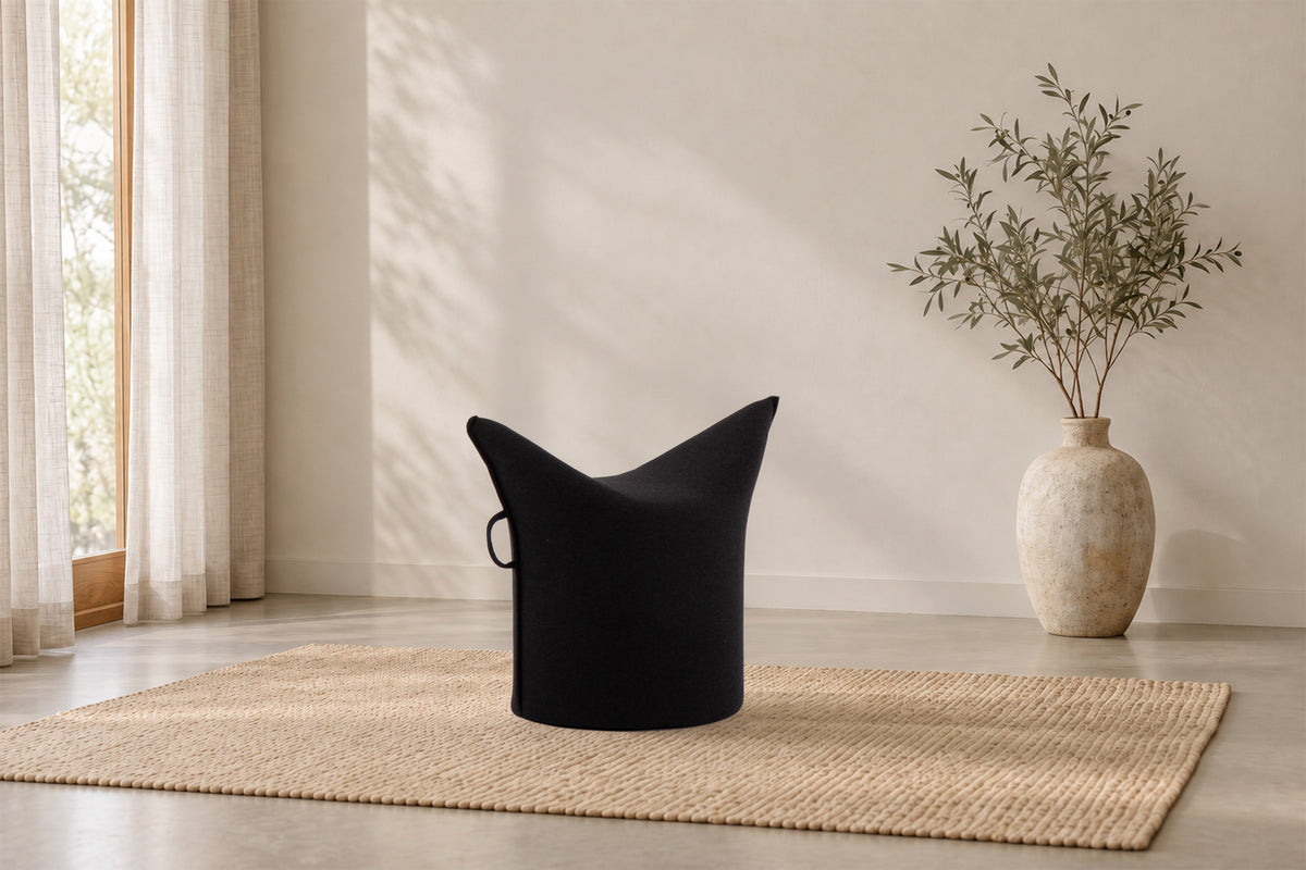 Wollfilz Hocker Schwarz | Niedrige Ausführung | Sitzhöhe 42 cm